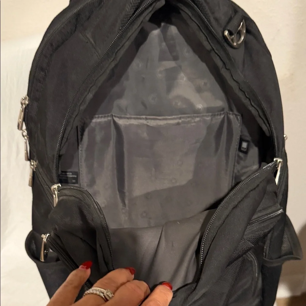 SwissGear Sleek Black Backpack